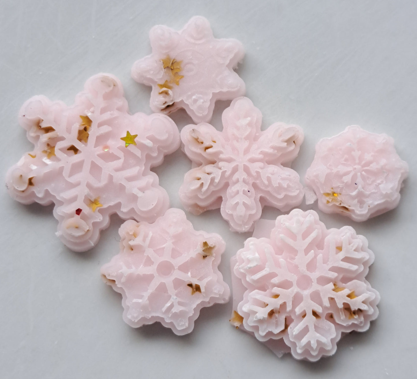 Winter Dusk X30 small hearts, including X5 delicate snowflakes ❄️