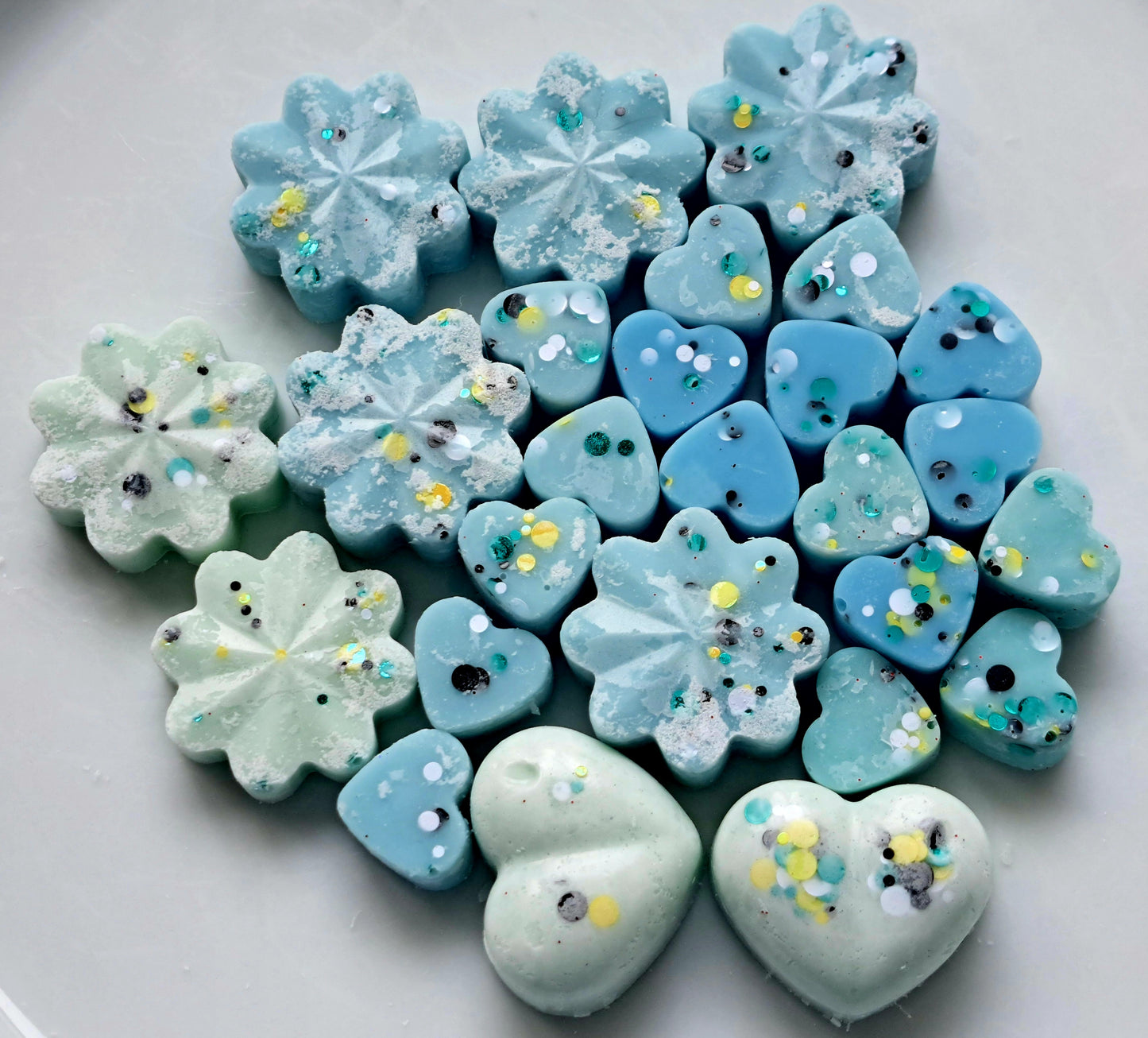 Bridgerton Inspired Budding Bluebells ✨️ 50gs of various size hearts and flowers 💐