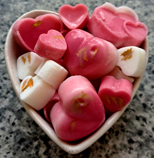 Chanel No5 Inspired X50 grams of delightful hearts 💕