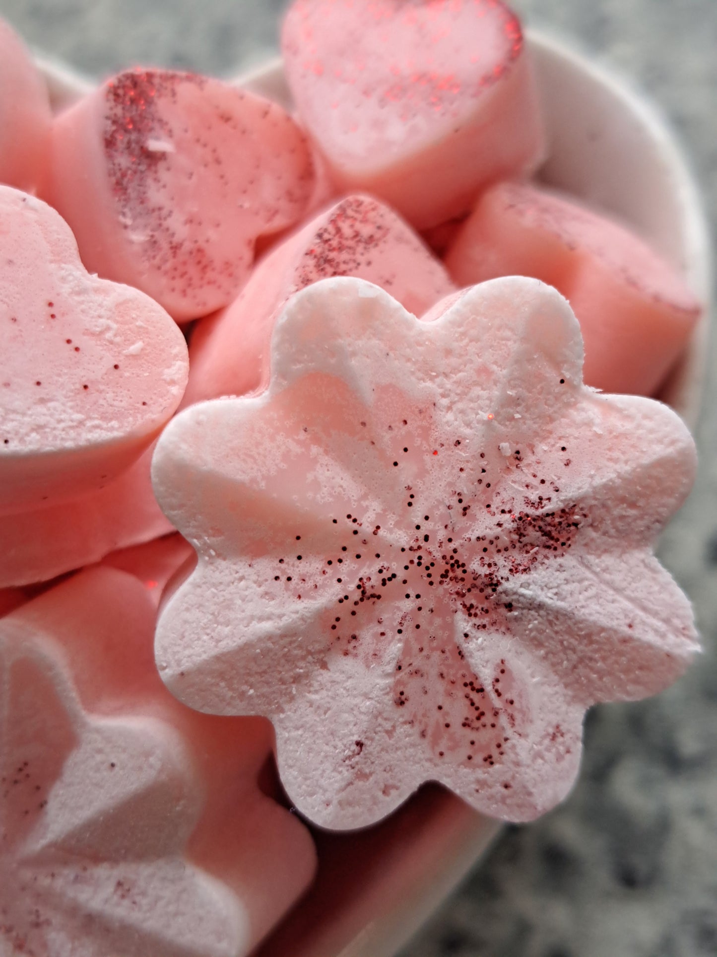 Bridgerton Inspired Buckingham Bramble X50gs of various size hearts and flowers 💐