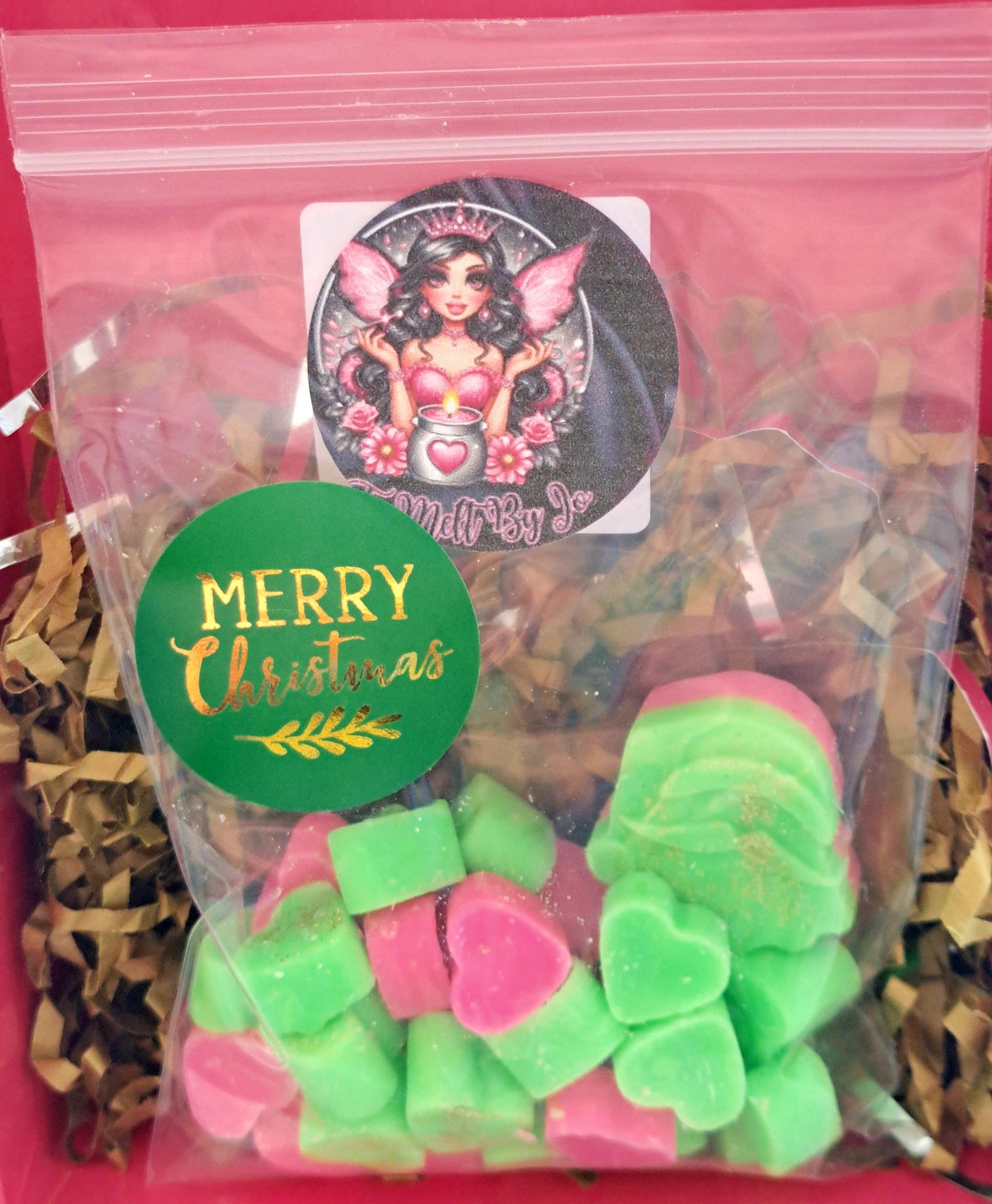 Pine Berries and Mint X30 delightful small hearts, including X1 christmas bonus shape.